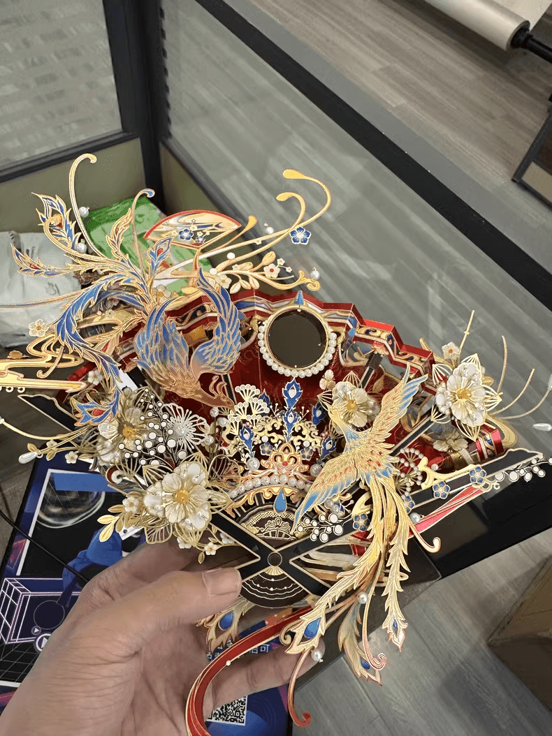 174個以上のパーツを含む3Dメタルモデル「喜扇-鳳求凰」組み立てキット - ビルディングブロック