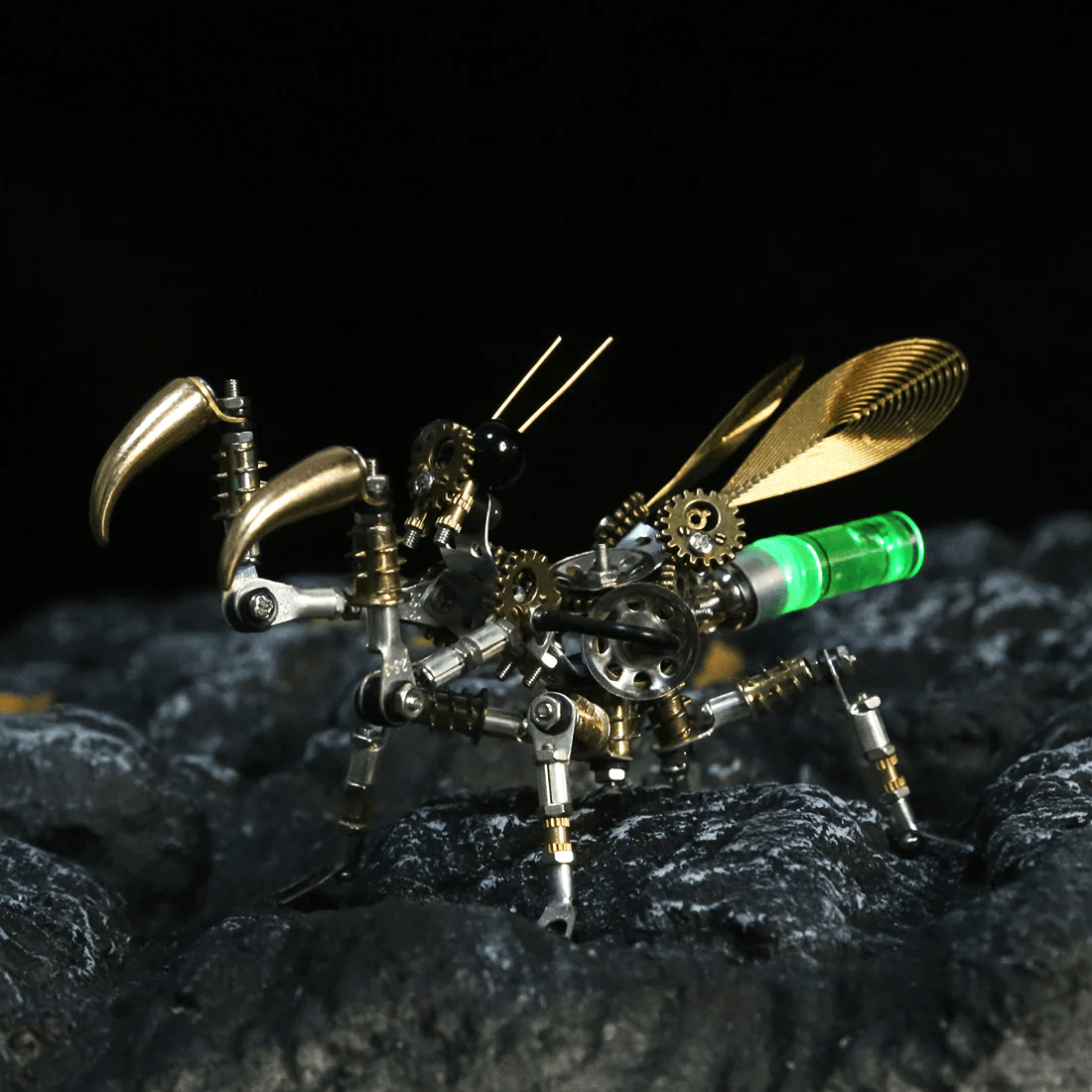 白熱ライト 3D の金属の昆虫モデル DIY のキットが付いている 300PCS+ Steampunk の小さいカマキリ - ビルディングブロック