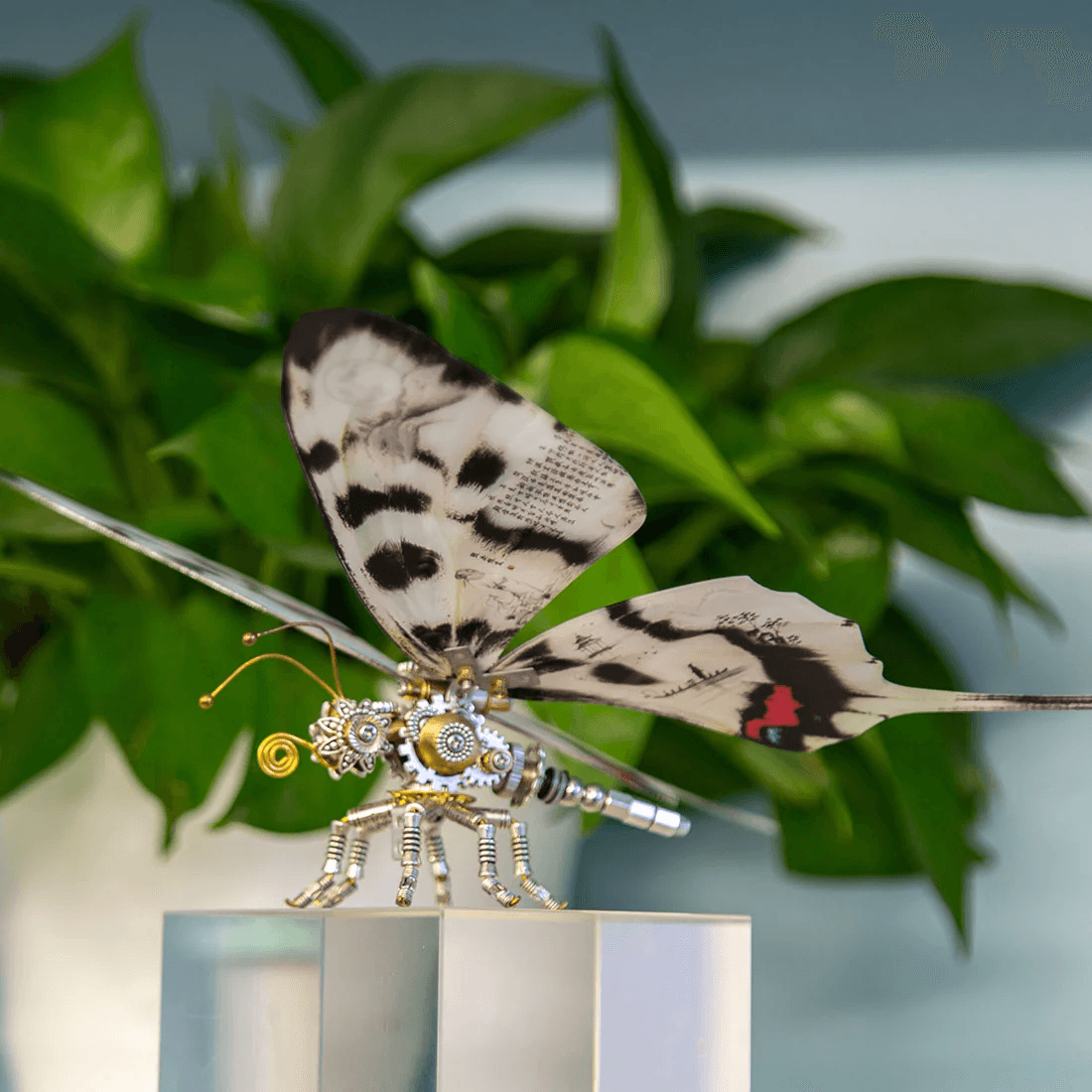 風景画の芸術のスチームパンクのドラゴンのアゲハ蝶の金属のモデルキット - ビルディングブロック