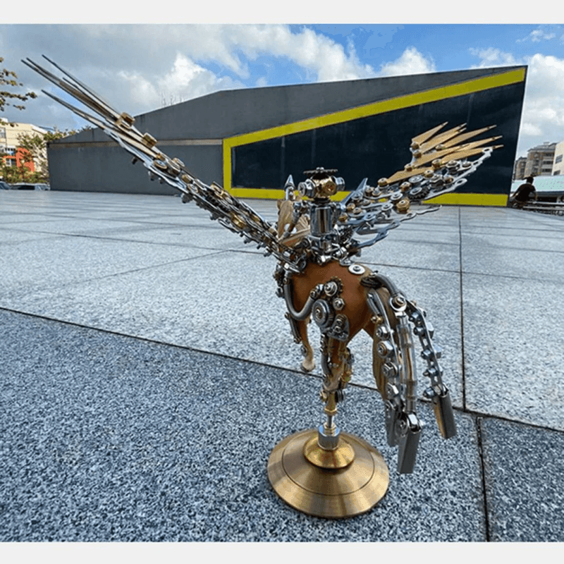 ベース付きのDIYメタル3Dアセンブリメカニカルウイングナイトユニコーンモデルキットのおもちゃ、776ピース - ビルディングブロック