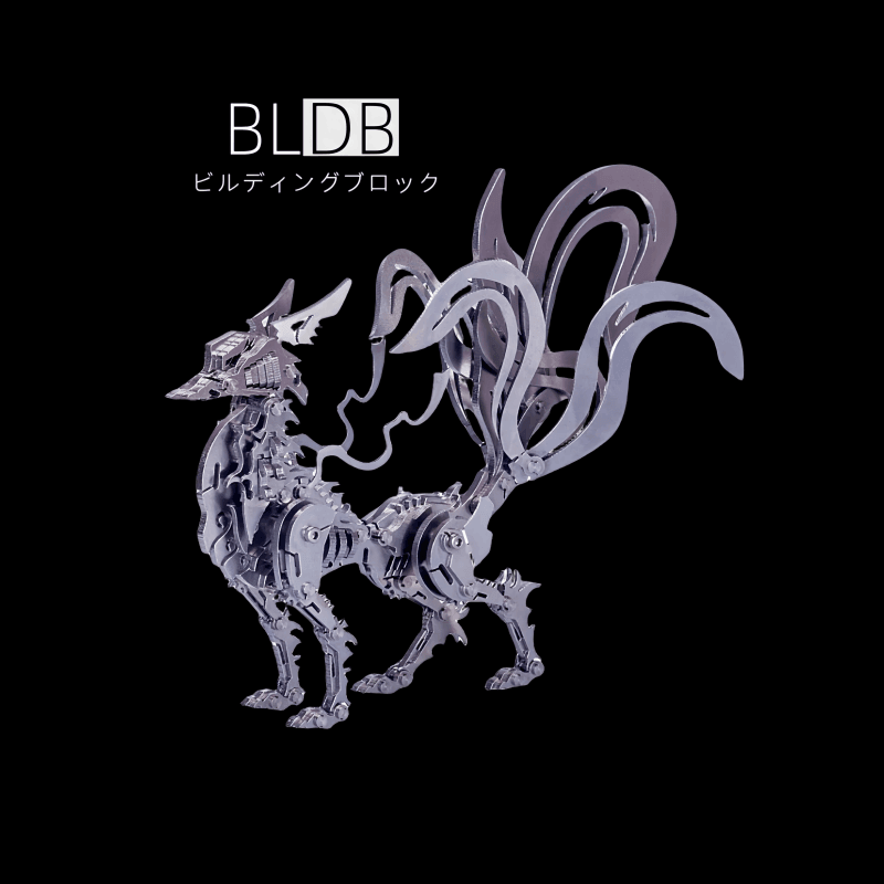 BLDB 大型九尾の狐のシルバーの金属製完成外観