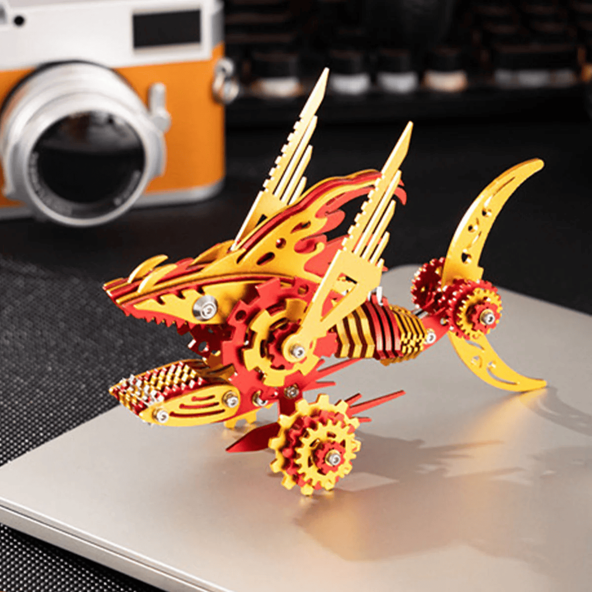 ノコギリザメ 機械サメ カーペンターシャーク 3D 金属組立モデルキット