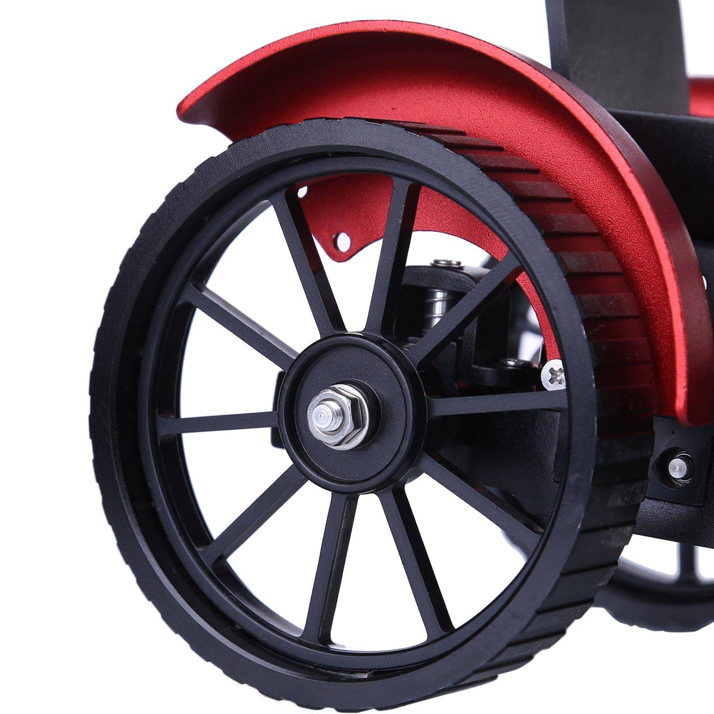 メタルトラクターモデルの大型後輪と赤いフェンダーを拡大した農業機械デザインの詳細画像