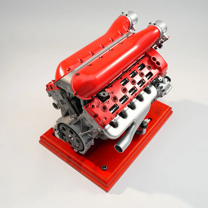 800点以上の金属パーツで完成するV12メタルエンジンモデル