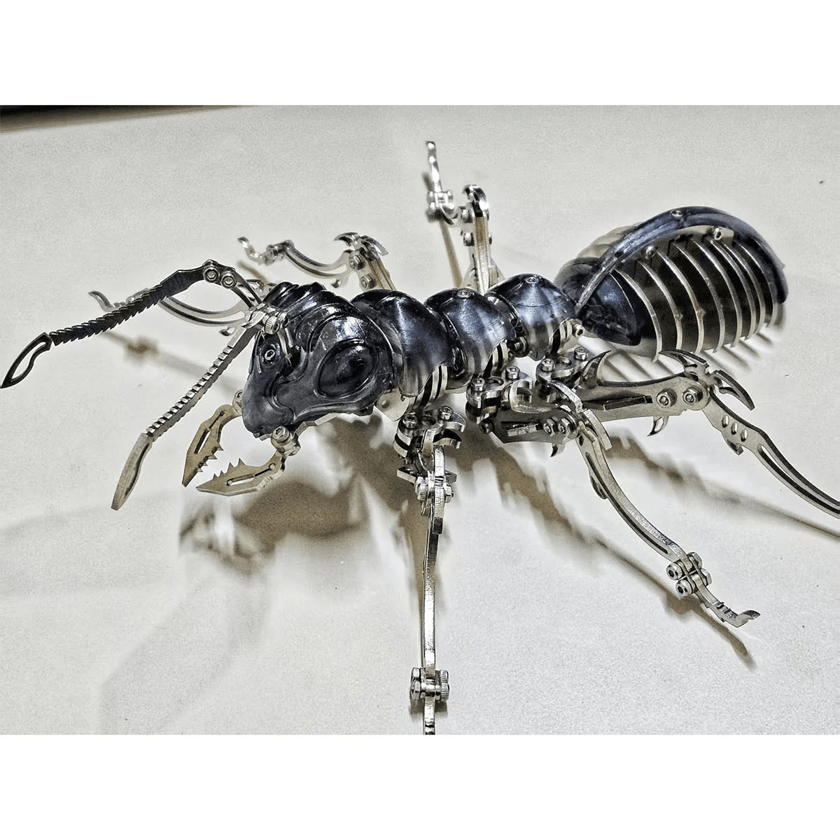 3Dメタルパズル ブラックアント 組立式昆虫モデルキット（310個以上のパーツ）