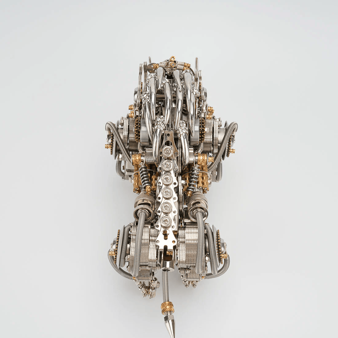 鉄の牙を持つイノシシ 3D金属モデルキット大人向け高難度パズル（1100ピース）