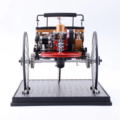 精密に再現された1886年ベンツ自動車モデルのエンジン背面ディテール