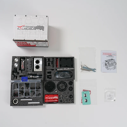 TOYAN FS-L200GC組立キットのエンジン部品と基本工具